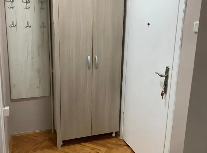 Djuric Διαμέρισμα *